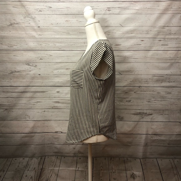 [ Meraki Apparel ] Striped Top with Peephole Back - Picture 3 of 6